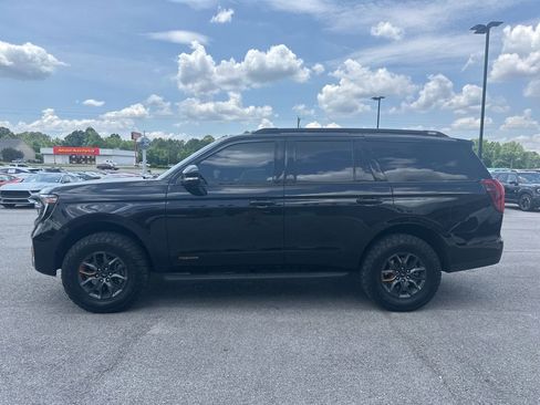 Used 2025 Ford Expedition Tremor AWD/4WD image 4