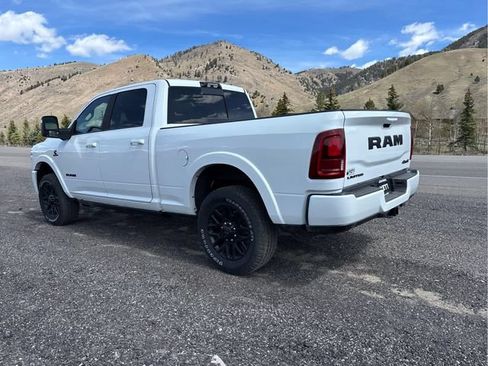 New 2026 RAM 3500 Limited AWD/4WD image 10