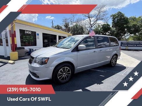 Used 2018 Dodge Grand Caravan SE FWD image 1