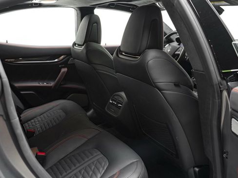 Used 2022 Maserati Ghibli Trofeo image 52