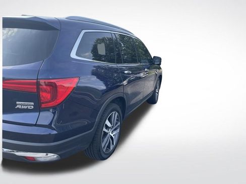 Used 2018 Honda Pilot Touring image 4