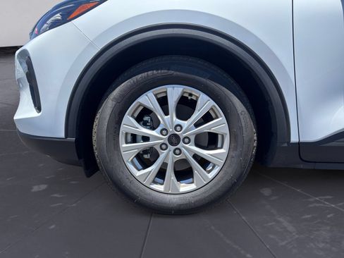 Used 2023 Ford Escape Active w/ Tech Pack #1 FWD image 12