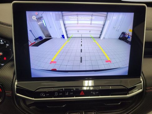 Used 2025 Jeep Compass Trailhawk AWD/4WD image 40