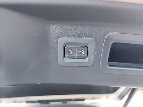 Certified 2024 MAZDA CX-90 3.3 Turbo w/ Preferred Package image 13