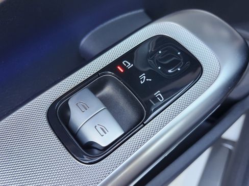 Certified 2024 Mercedes-Benz CLE 300 4MATIC Coupe image 36