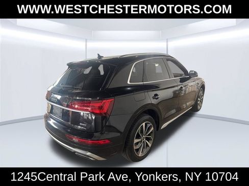 Used 2022 Audi Q5 2.0T Premium w/ Convenience Package AWD/4WD image 4