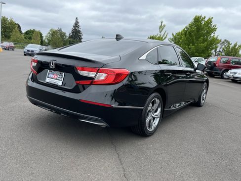 Used 2018 Honda Accord EX image 5
