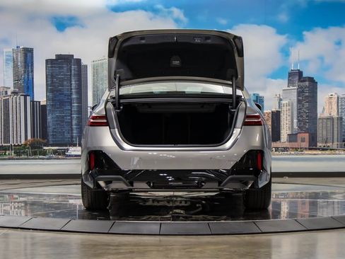 New 2026 BMW 540i xDrive w/ M Sport Package image 12