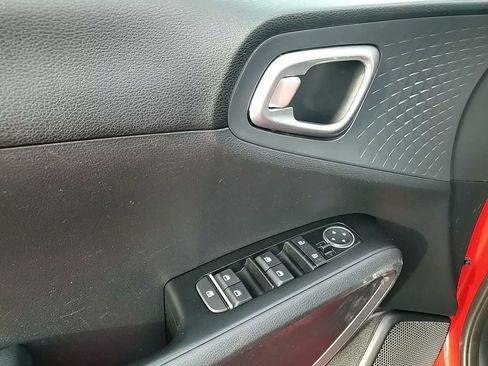 Used 2020 Kia Soul GT-Line image 12