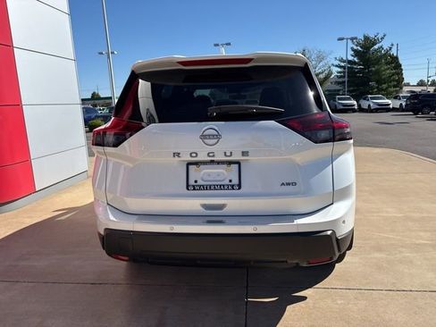 New 2026 Nissan Rogue SV w/ SV Premium Package image 7
