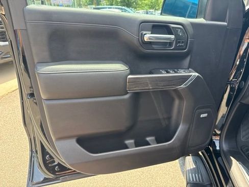 Used 2020 Chevrolet Silverado 1500 LTZ w/ LTZ Premium Package AWD/4WD image 18