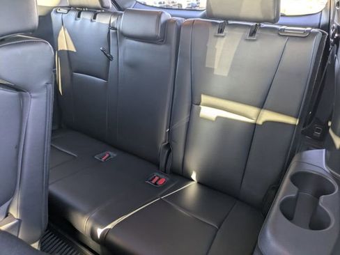 Used 2023 Toyota Highlander XLE image 15