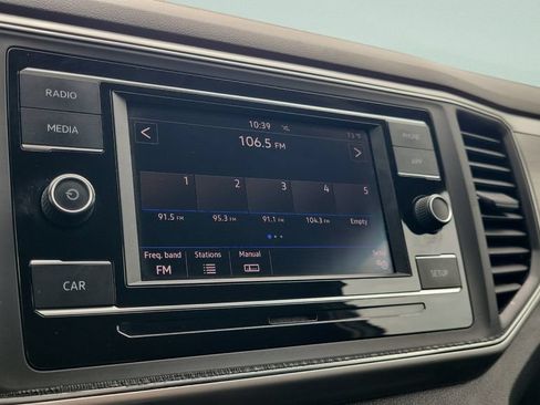 Used 2018 Volkswagen Atlas S FWD image 17