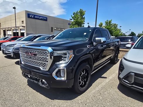 Used 2019 GMC Sierra 1500 Denali w/ Denali Ultimate Package AWD/4WD image 11