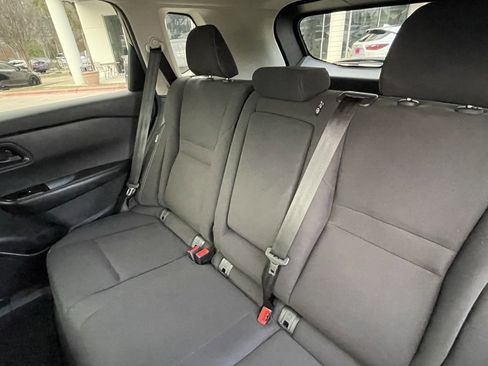 Used 2024 Nissan Rogue S image 23