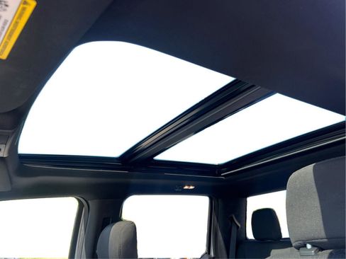 Used 2018 Ford F150 XLT w/ Equipment Group 302A Luxury image 5