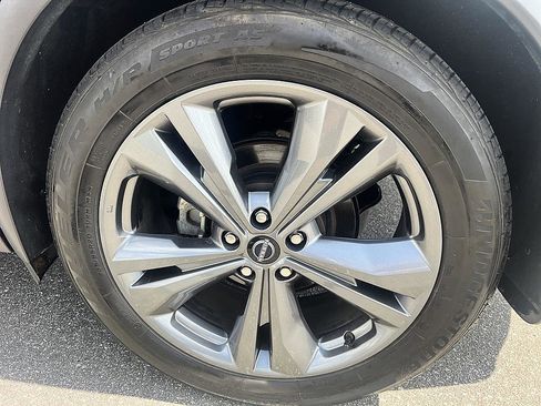 Certified 2023 Nissan Murano Platinum w/ Cargo Package AWD/4WD image 10