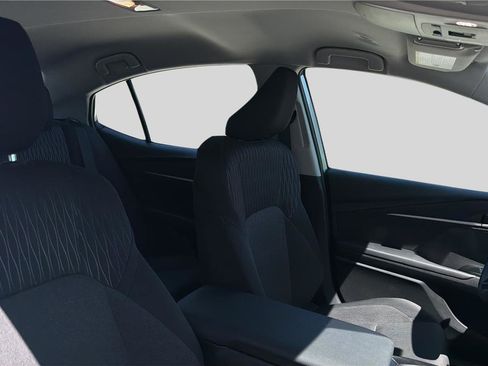 Used 2026 Toyota Camry LE FWD image 22