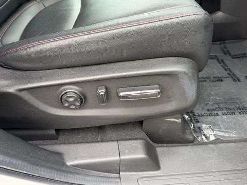 Used 2025 Honda Odyssey Sport-L image 16