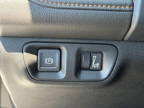 Used 2023 GMC Acadia AT4 AWD/4WD image 42