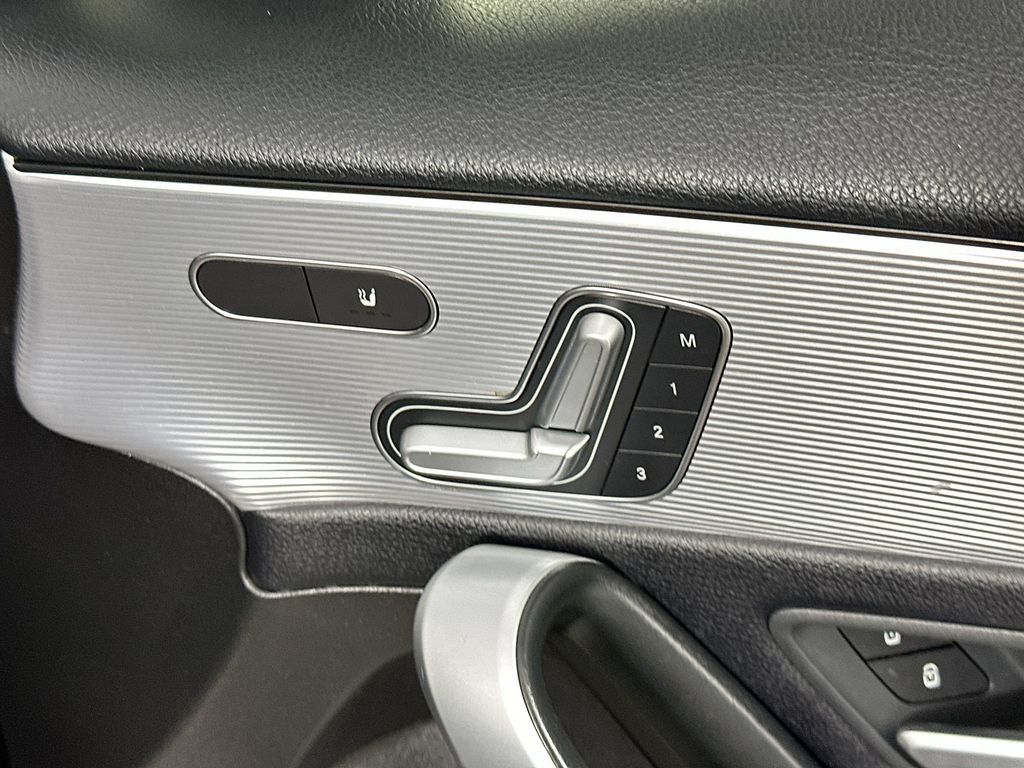 Used 2019 Mercedes-Benz A 220 w/ Premium Package image 23