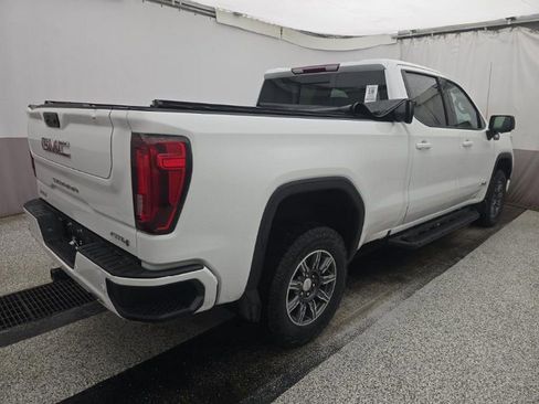 Used 2024 GMC Sierra 1500 AT4 w/ AT4 Preferred Package AWD/4WD image 3