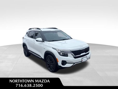 Used 2022 Kia Seltos Nightfall Edition image 1