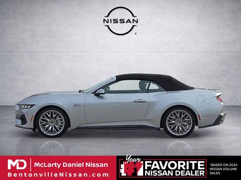 Used 2024 Ford Mustang GT Premium RWD image 3