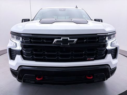 Used 2024 Chevrolet Silverado 1500 LT Trail Boss w/ LT Trail Boss Premium Package AWD/4WD image 13