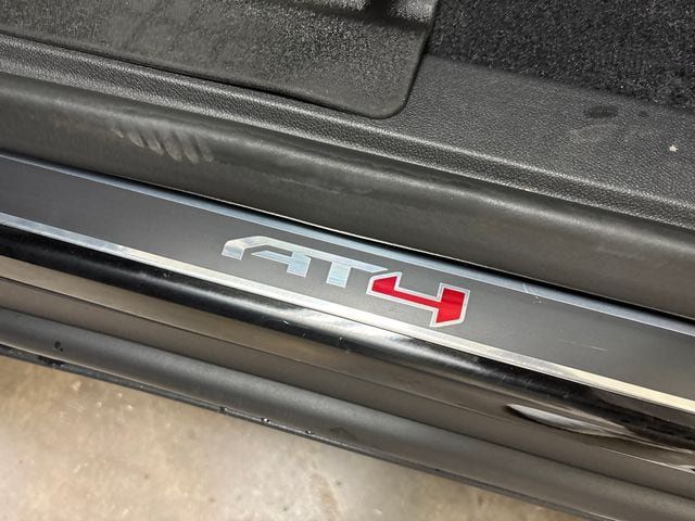 Used 2025 GMC Acadia AT4 w/ Super Cruise Package AWD/4WD image 34