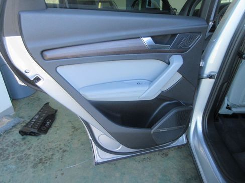 Used 2024 Audi Q5 2.0T Premium Plus w/ Premium Plus Package AWD/4WD image 41
