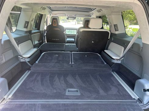 Used 2025 Rivian R1S Premium AWD/4WD image 28