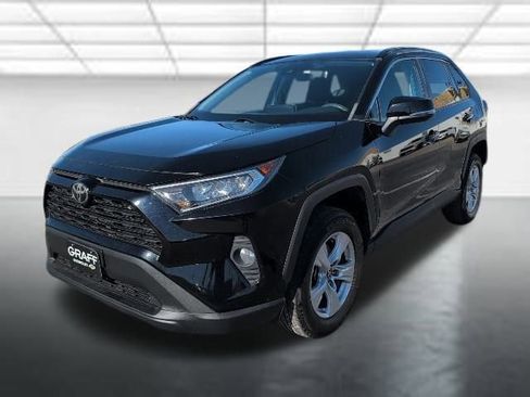 Used 2021 Toyota RAV4 XLE image 25