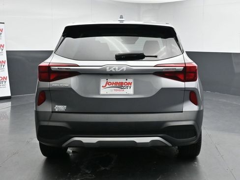 Used 2023 Kia Seltos LX image 8