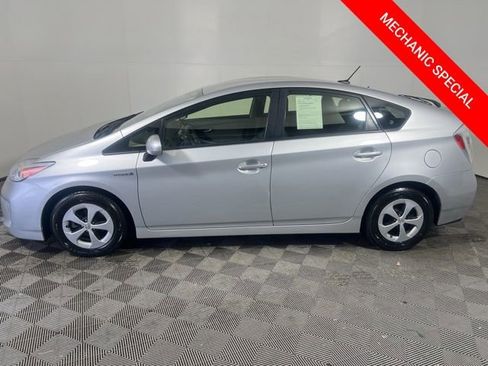 Used 2014 Toyota Prius Three FWD image 5