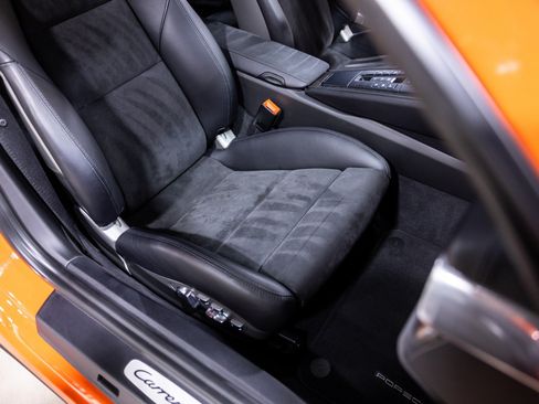 Used 2016 Porsche 911 GT3 RS image 28