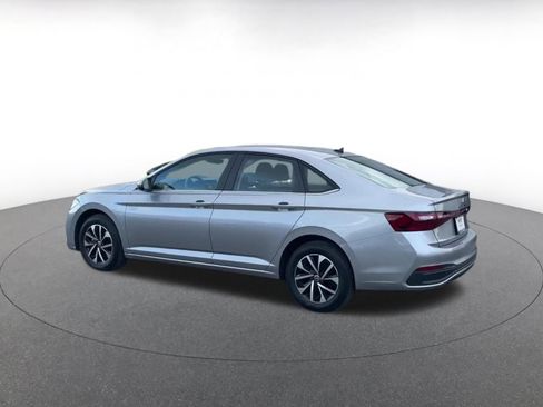 Used 2025 Volkswagen Jetta S image 10