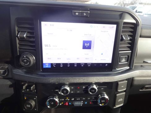 Used 2025 Ford F350 Platinum w/ FX4 Off-Road Package image 19