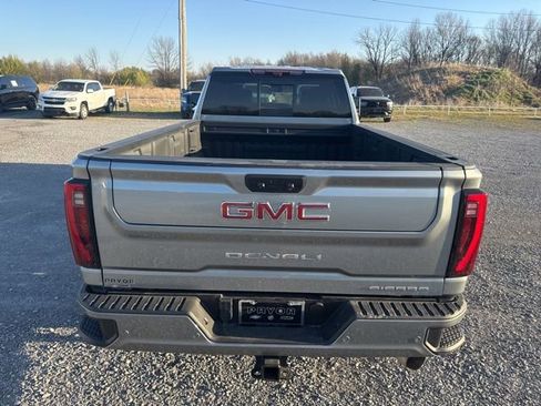 Used 2024 GMC Sierra 3500 Denali w/ Denali Reserve Package image 3