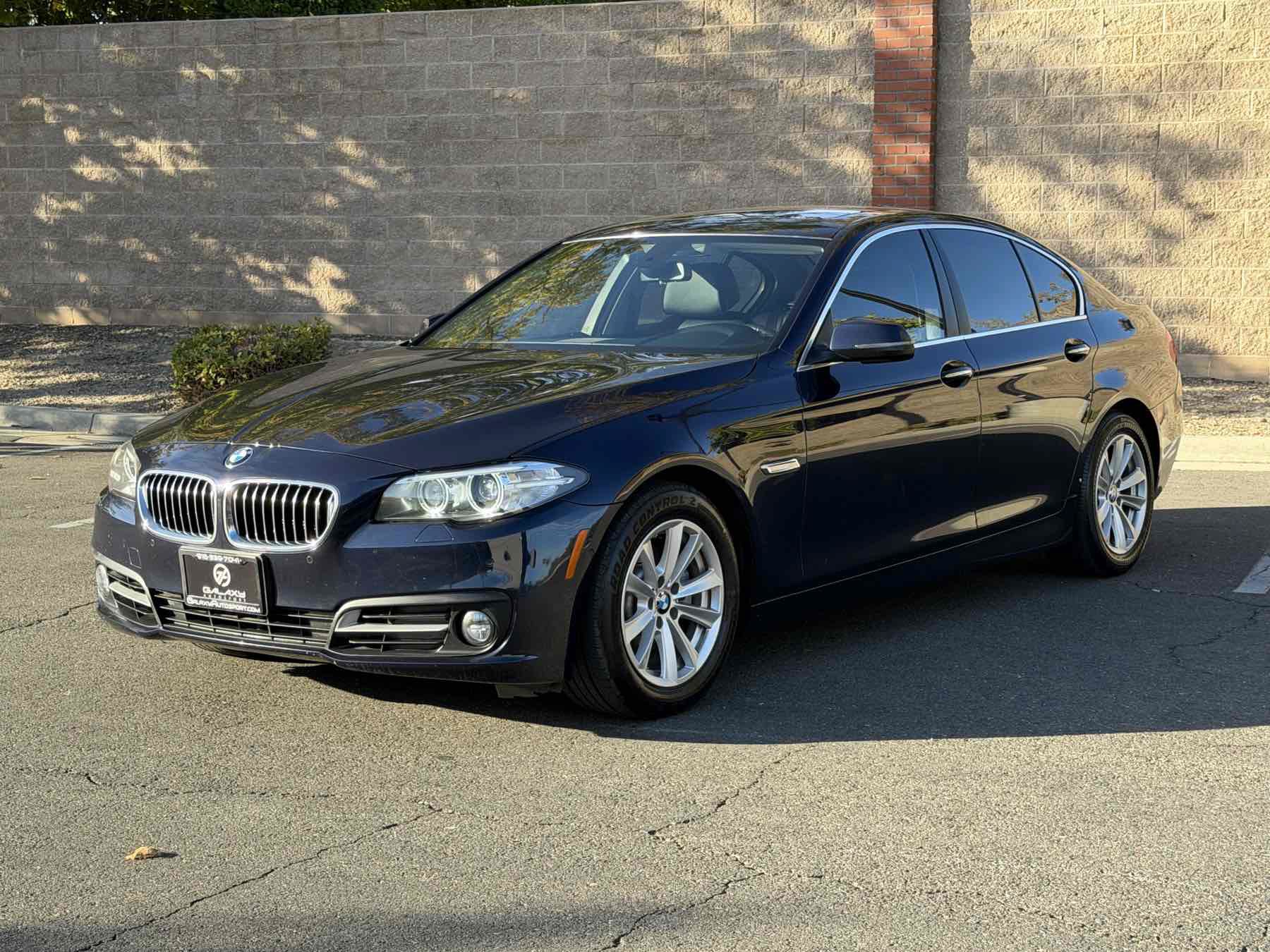 Used 2015 BMW 528i Sedan RWD image 3