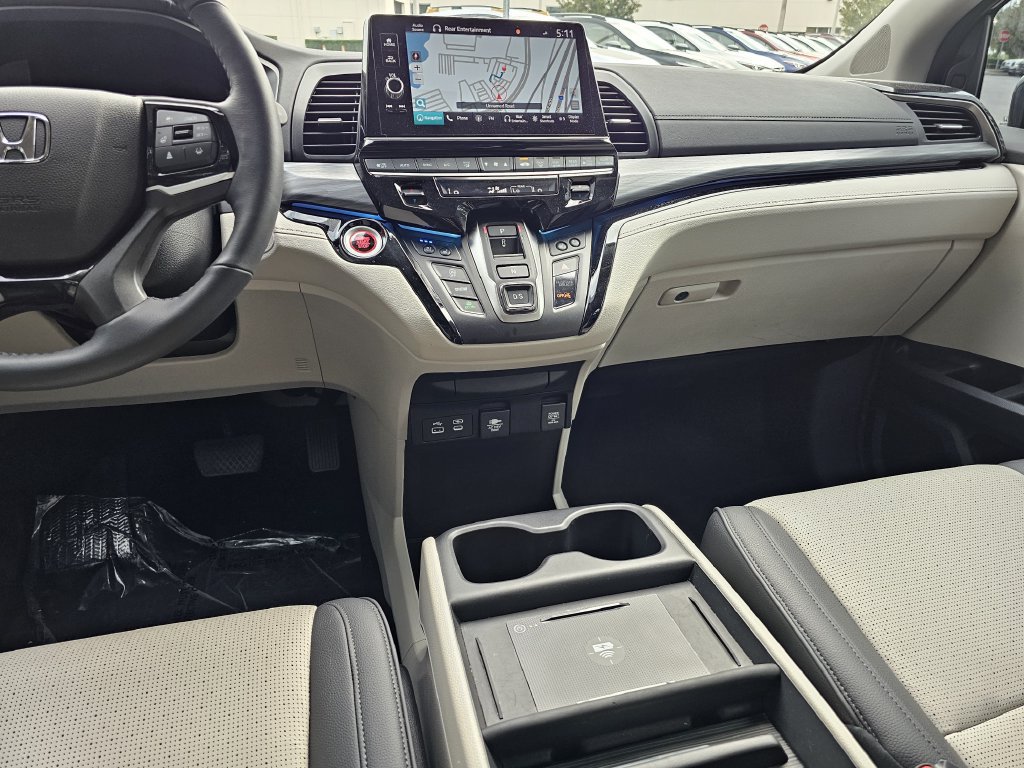Used 2026 Honda Odyssey Elite image 14