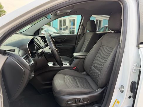 Used 2019 Chevrolet Equinox LT FWD image 9