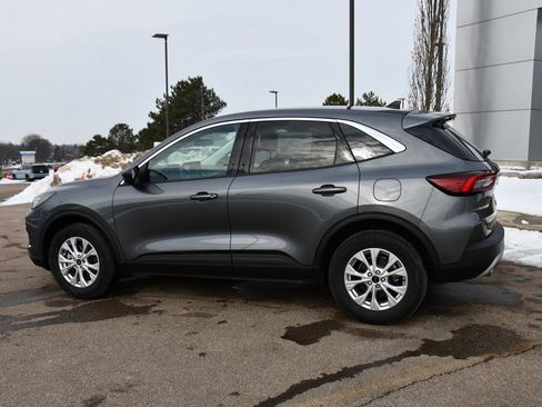 Used 2023 Ford Escape Active image 3