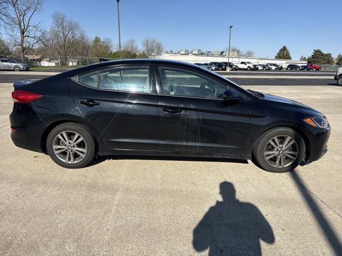 Used 2018 Hyundai Elantra SEL image 3