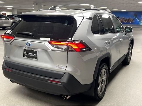Used 2023 Toyota RAV4 XLE w/ Convenience Package AWD/4WD image 7