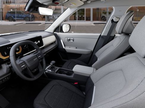 New 2027 Kia Seltos S FWD image 17