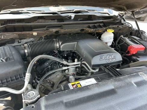 Used 2022 RAM 1500 Warlock AWD/4WD image 19