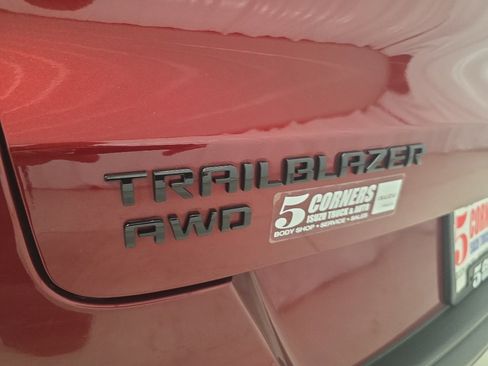 Used 2023 Chevrolet TrailBlazer RS AWD/4WD image 14