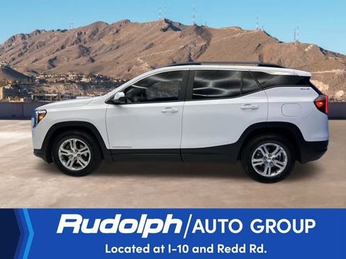 Used 2023 GMC Terrain SLE w/ Driver Convenience Package image 2