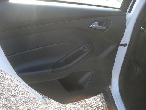 Used 2018 Ford Focus SE image 23